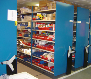 Rayonnage mobile pour outillage, pi�ces d�tach�es, quincaillerie