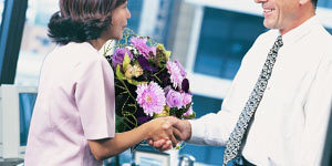 Offrez des fleurs � votre collaboratrice